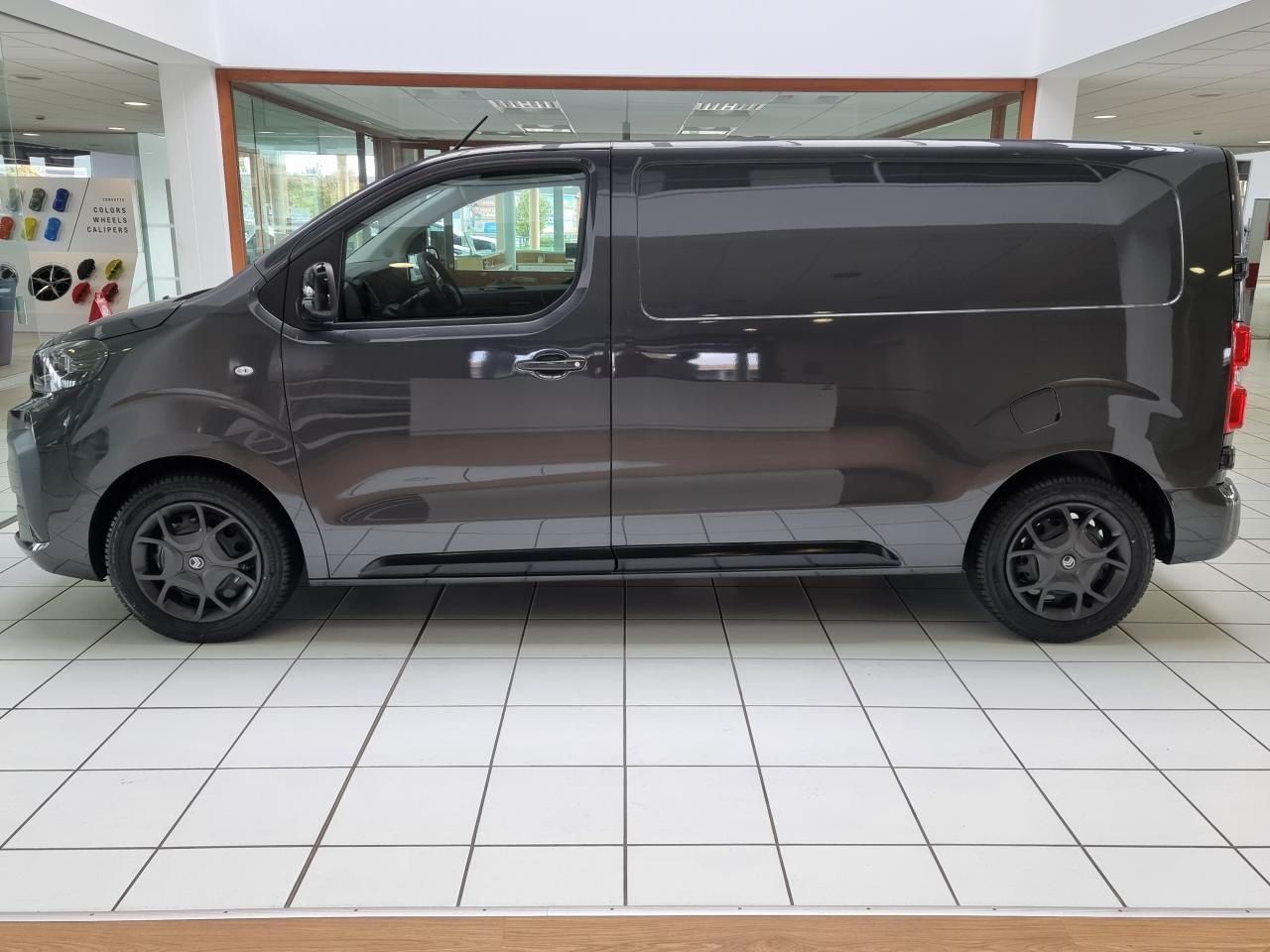 0679-0003001_p68 - CITROEN - JUMPY - 2025 - photo 25