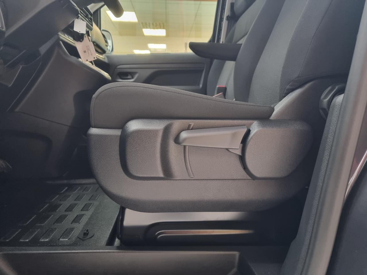 0679-0003004_p68 - CITROEN - JUMPY - 2025 - photo 16