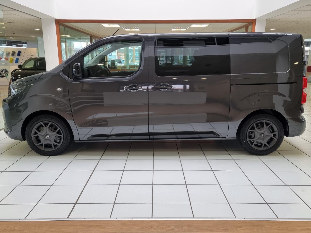 0679-0003004_p68 - CITROEN - JUMPY - 2025 - photo 29