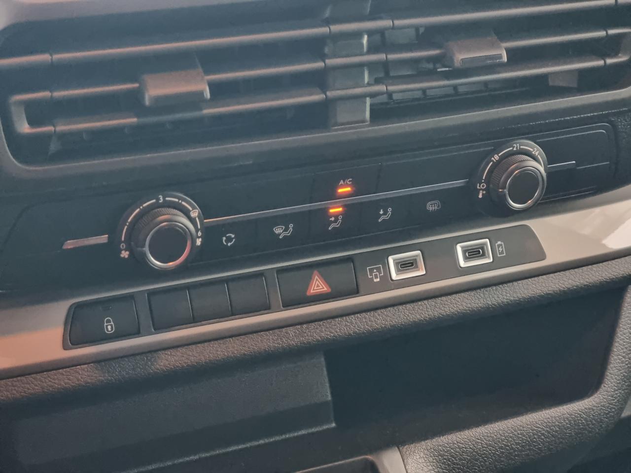 0679-0003008_p68 - CITROEN - JUMPY - 2025 - photo 19