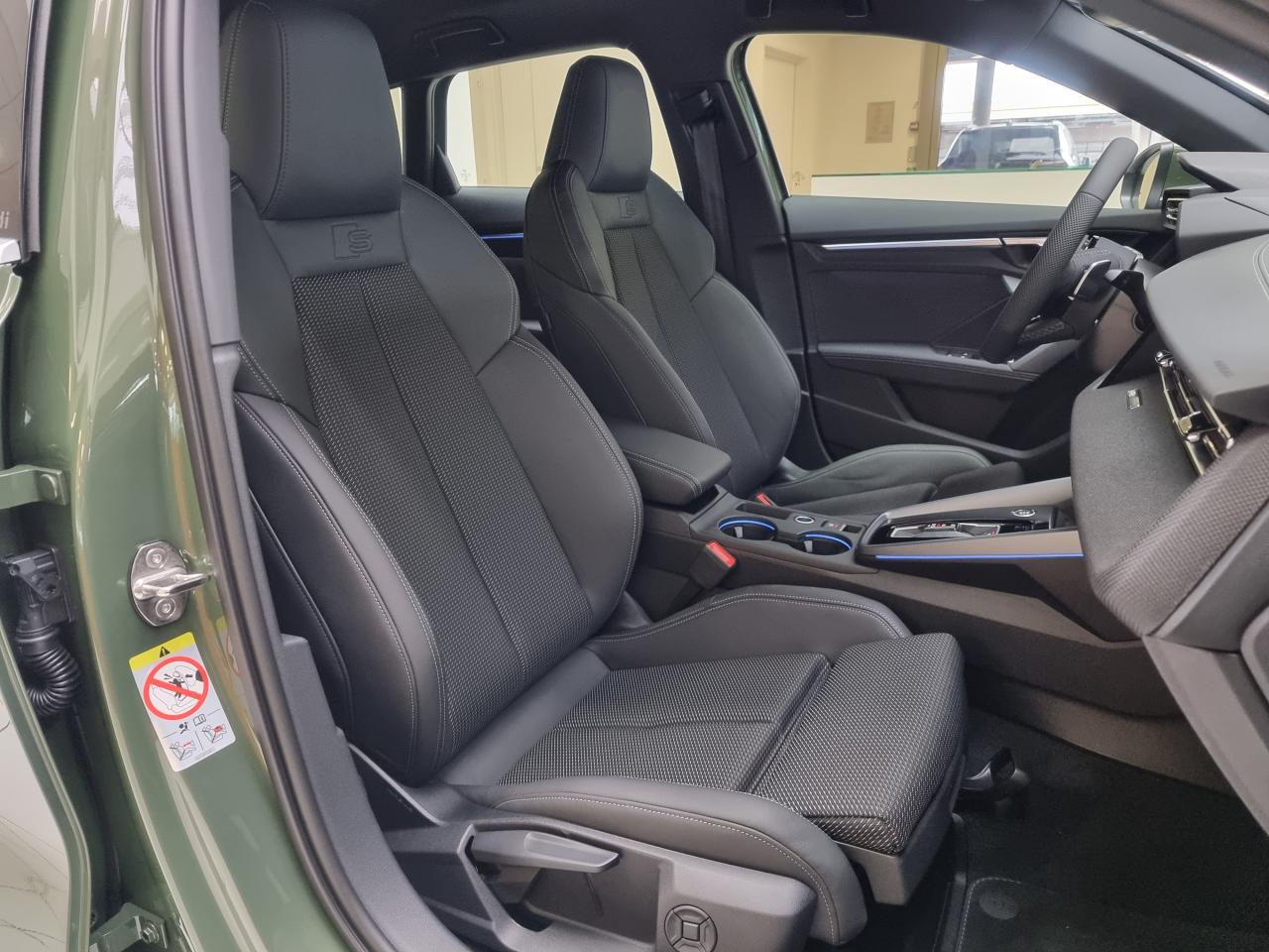 0679-0003025_p68 - AUDI - A3 - 2024 - photo 10