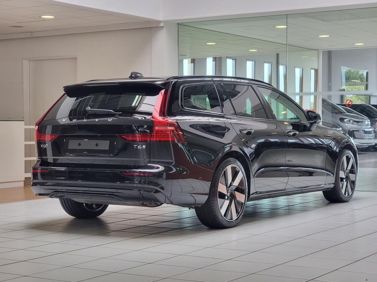 0679-0003068_p68 - VOLVO - V 60 - 2024 - photo 2