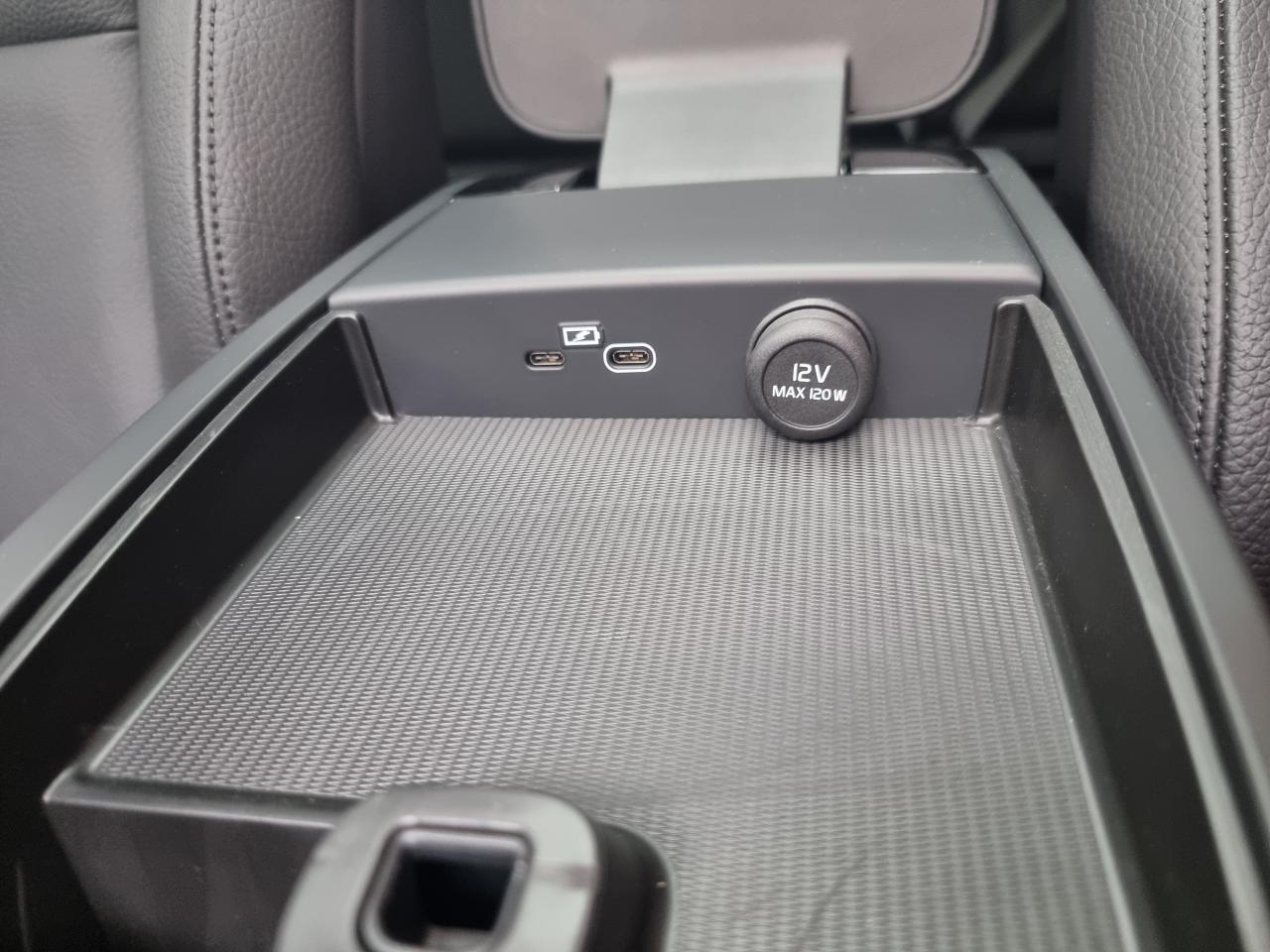 0679-0003068_p68 - VOLVO - V 60 - 2024 - photo 21