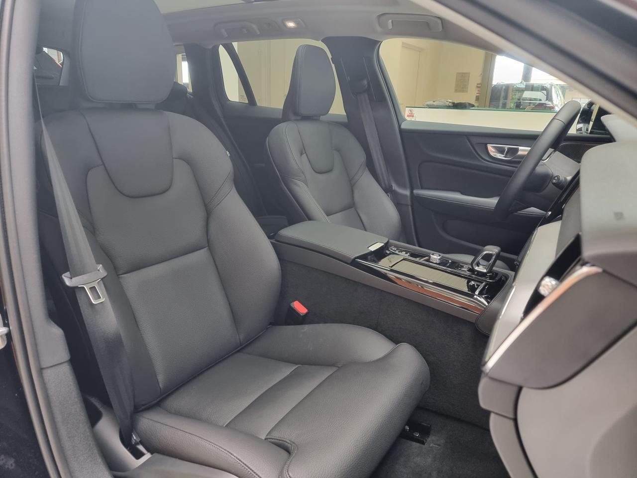 0679-0003068_p68 - VOLVO - V 60 - 2024 - photo 12