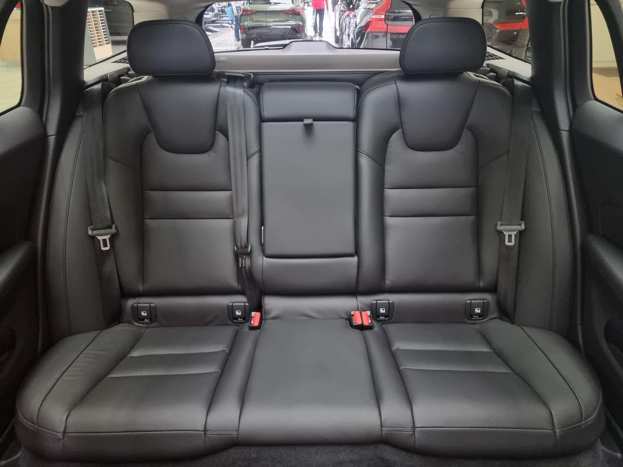 0679-0003068_p68 - VOLVO - V 60 - 2024 - photo 13