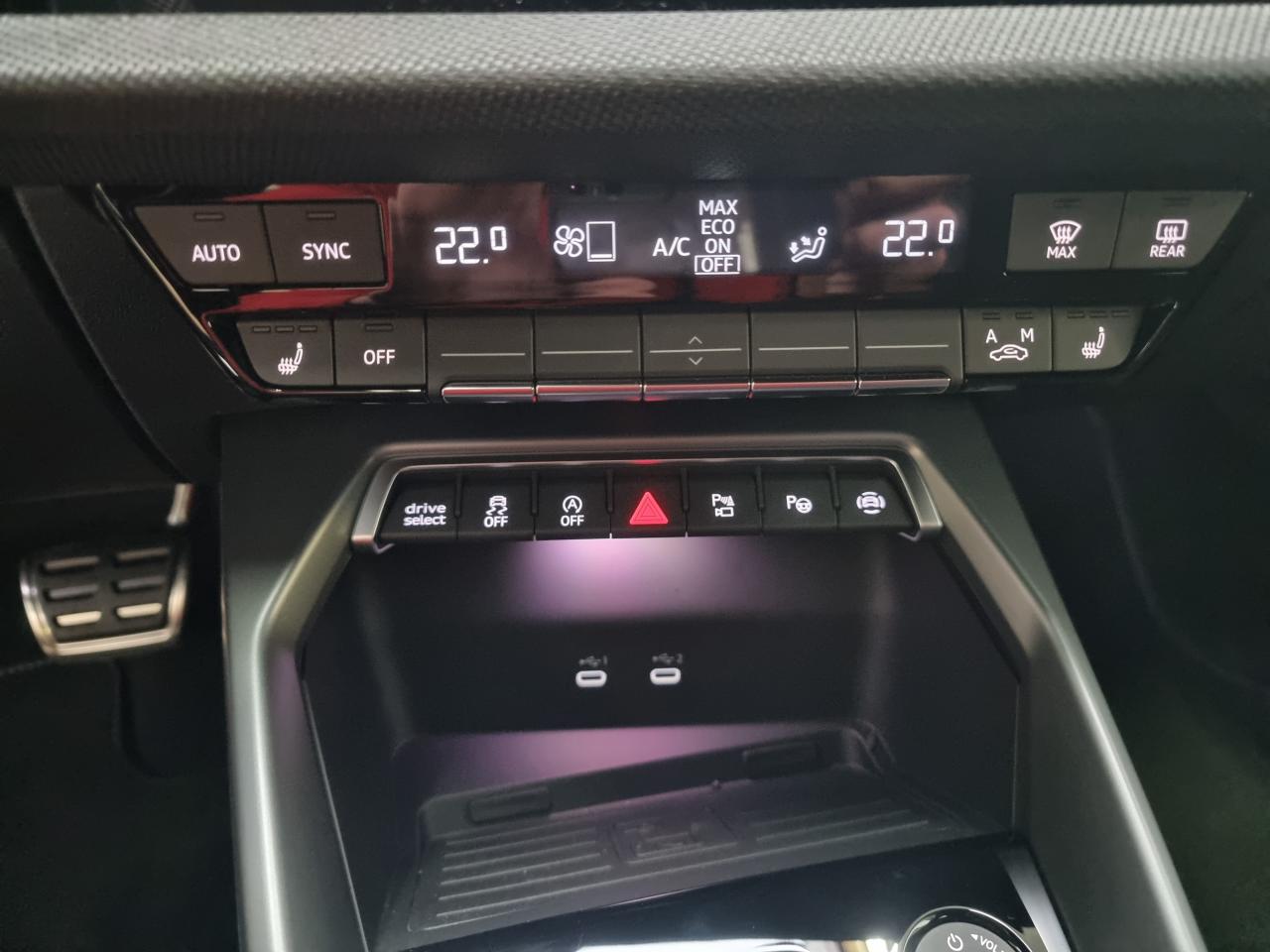 0679-0003072_p68 - AUDI - A3 - 2025 - photo 22