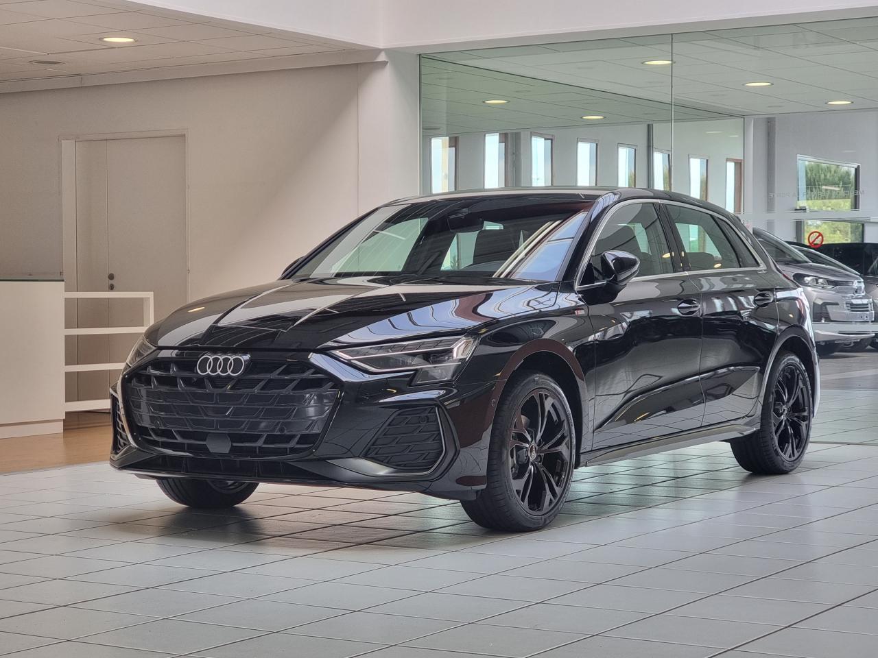 0679-0003074_p68 - AUDI - A3 - 2025 - photo 1