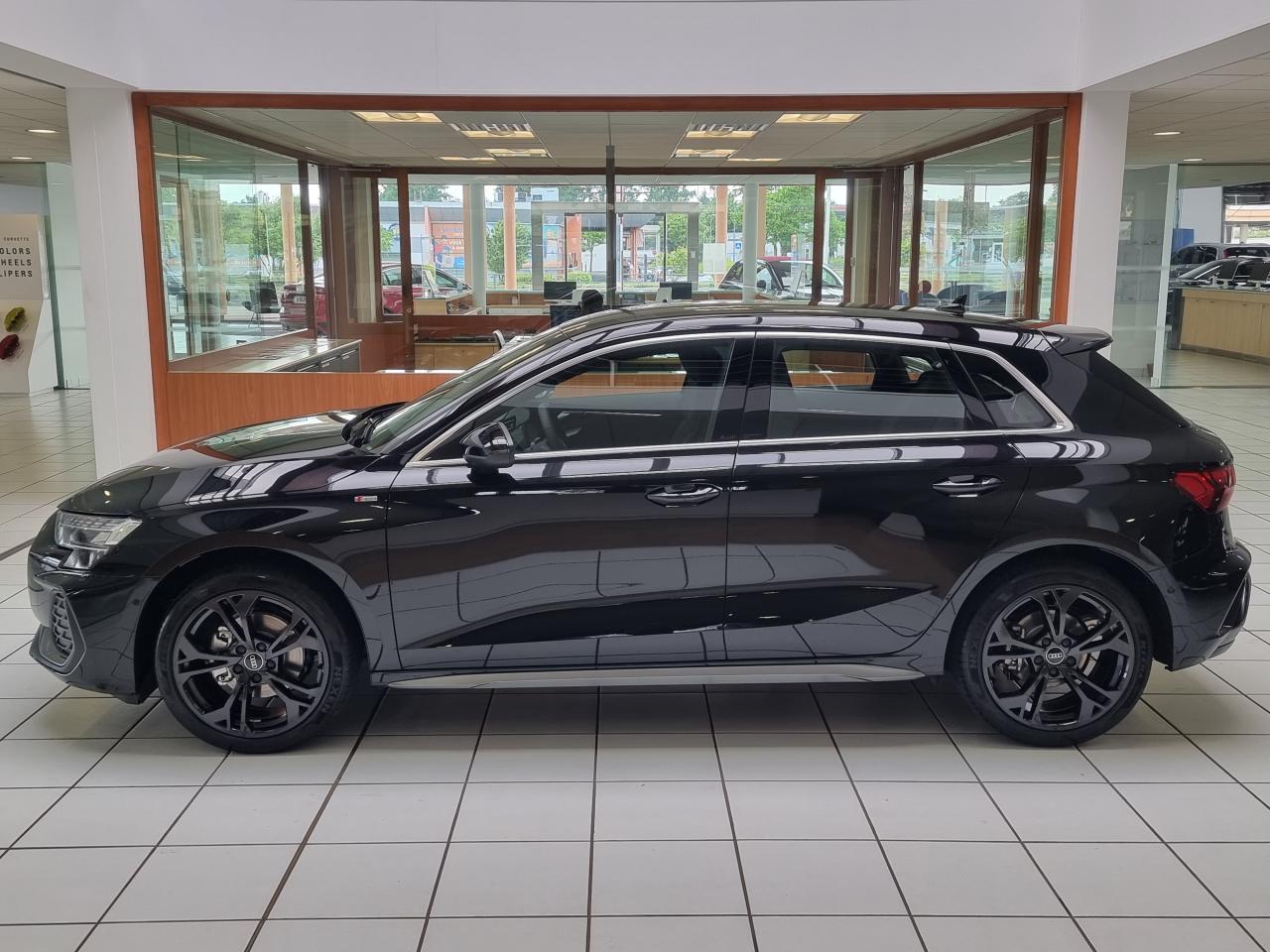 0679-0003074_p68 - AUDI - A3 - 2025 - photo 31