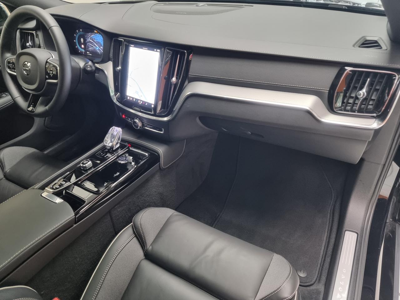 0679-0003130_p68 - VOLVO - V 60 - 2025 - photo 5