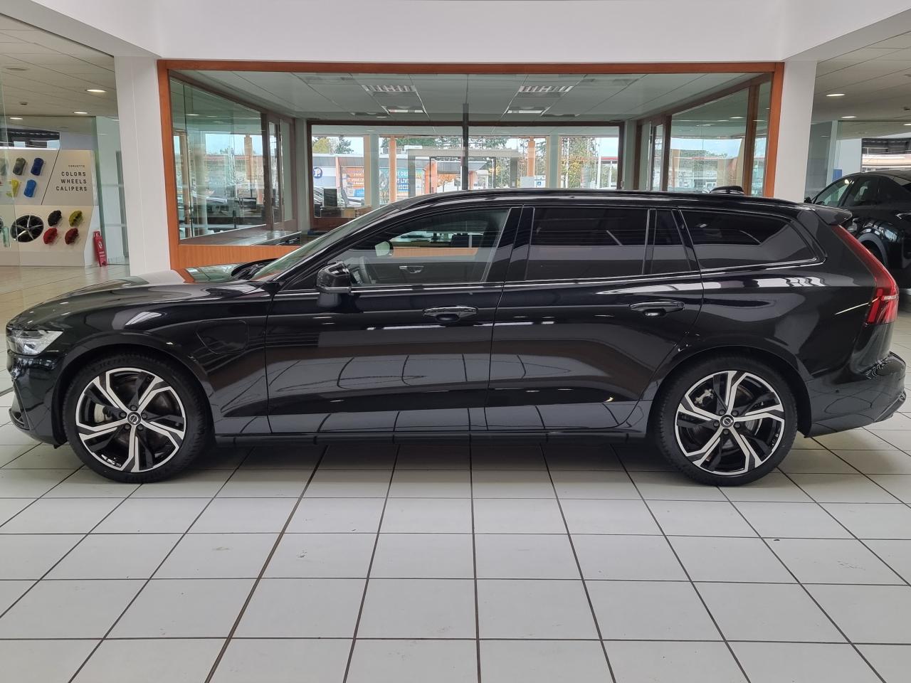 0679-0003130_p68 - VOLVO - V 60 - 2025 - photo 36