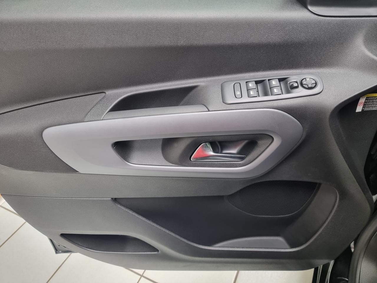 0679-0003143_p68 - CITROEN - BERLINGO - 2026 - photo 16