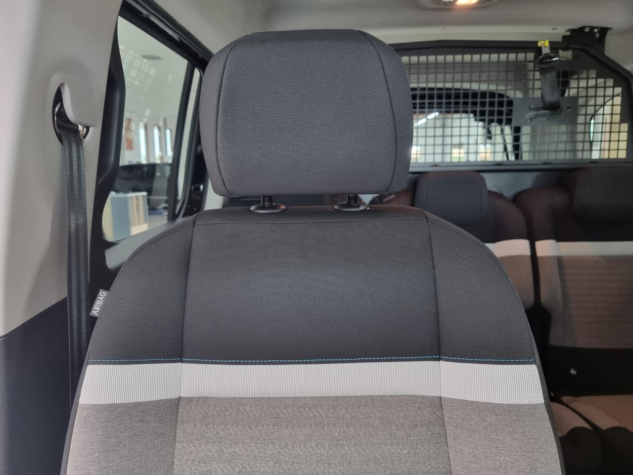 0679-0003163_p68 - CITROEN - BERLINGO - 2026 - photo 14