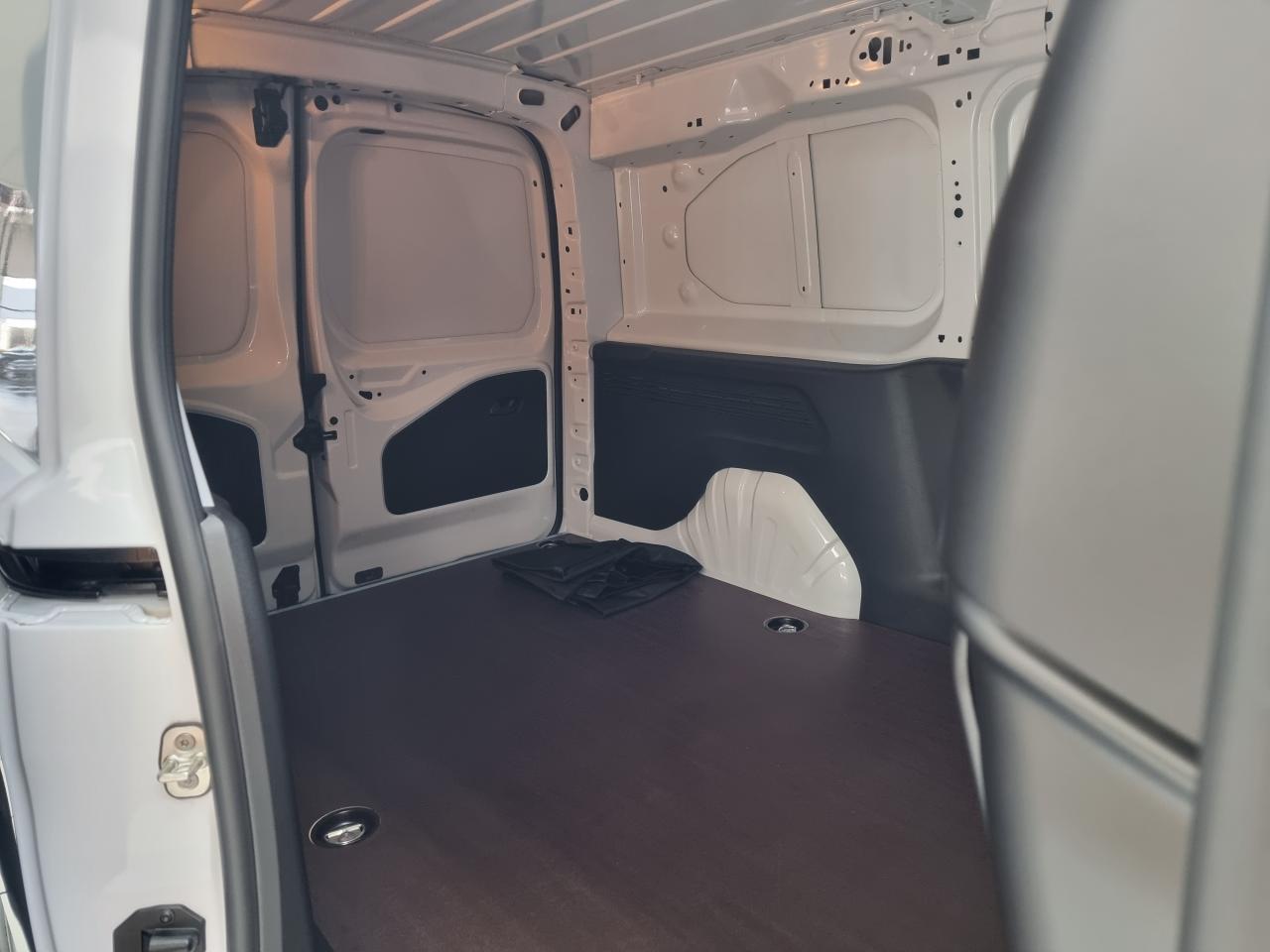 0679-0003177_p68 - PEUGEOT - PARTNER - 2025 - photo 14