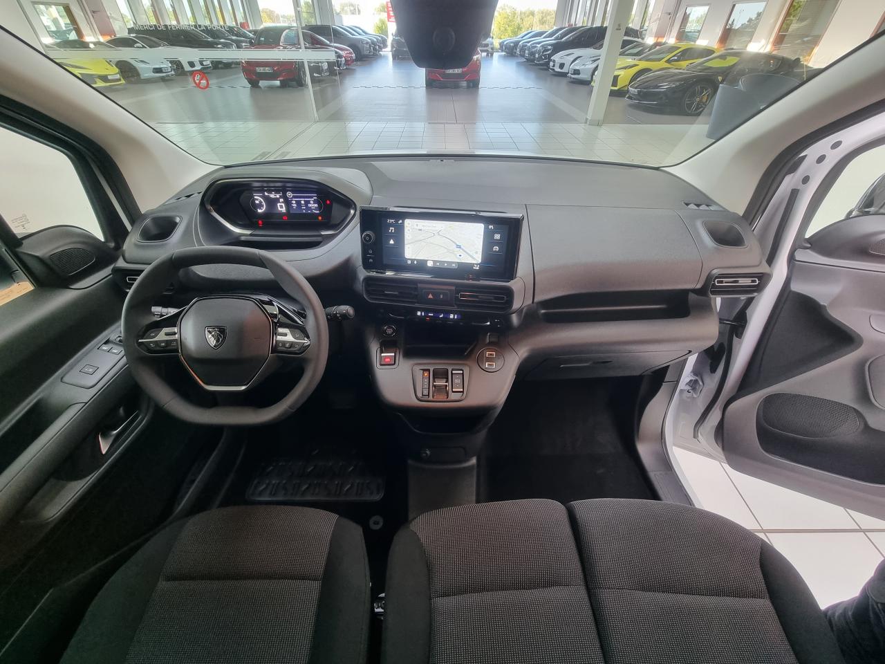 0679-0003177_p68 - PEUGEOT - PARTNER - 2025 - photo 11