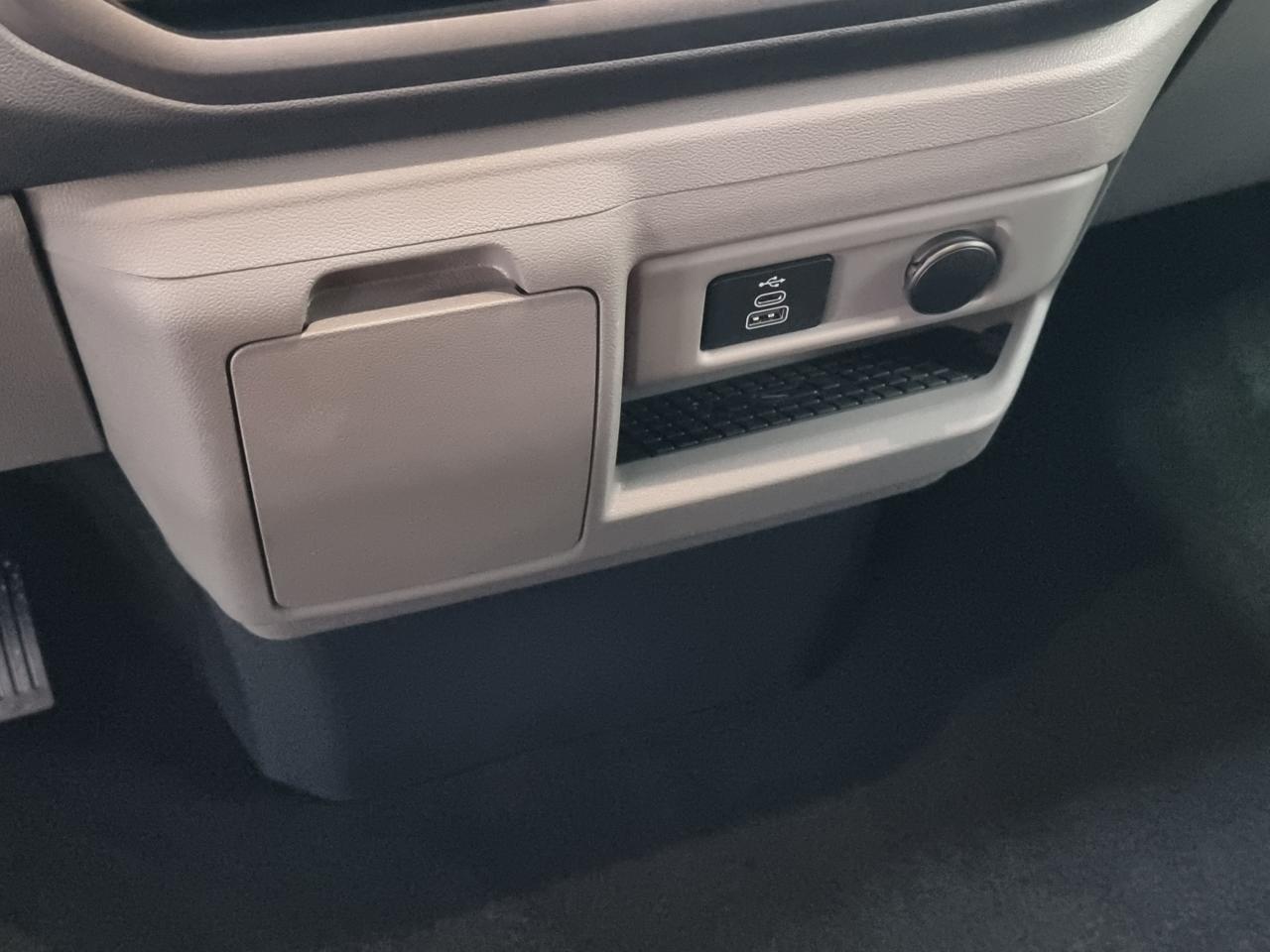 0679-0003189_p68 - FORD - TRANSIT - 2025 - photo 18