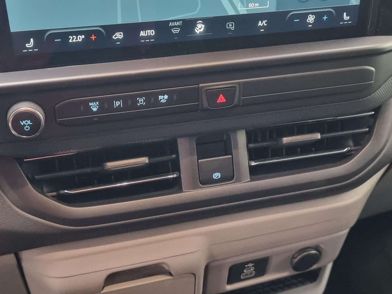 0679-0003189_p68 - FORD - TRANSIT - 2025 - photo 20