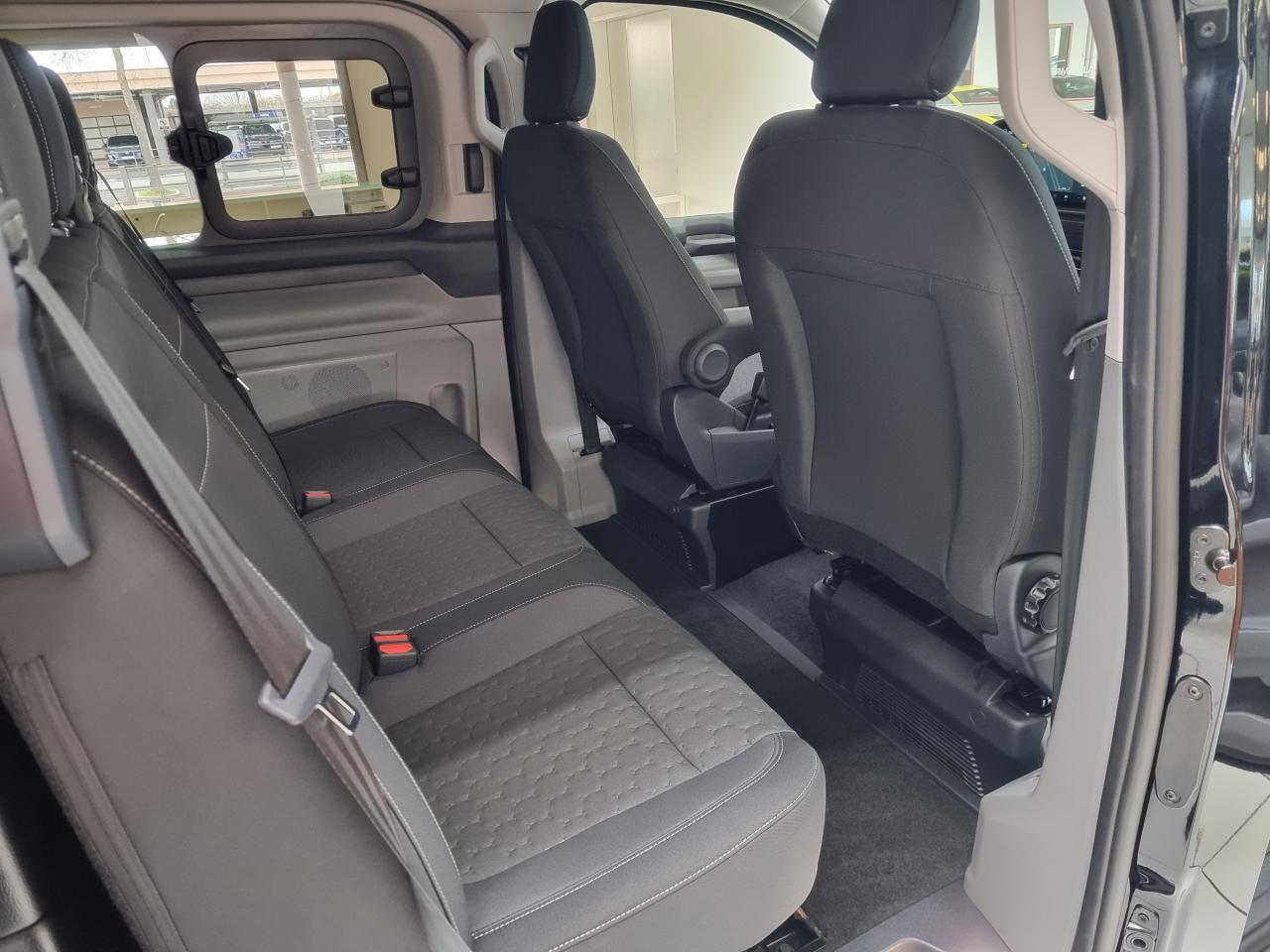 0679-0003189_p68 - FORD - TRANSIT - 2025 - photo 24