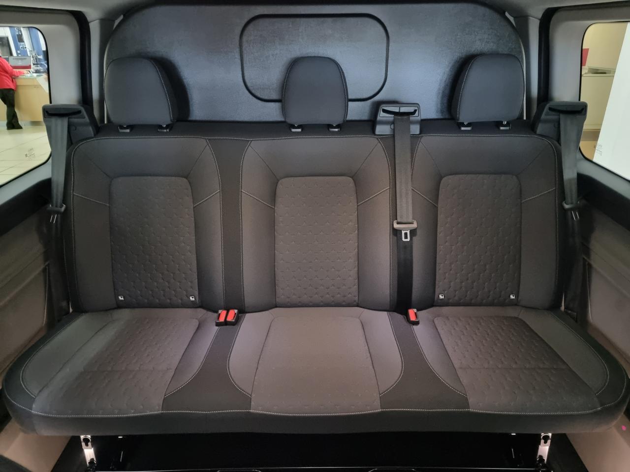 0679-0003189_p68 - FORD - TRANSIT - 2025 - photo 13