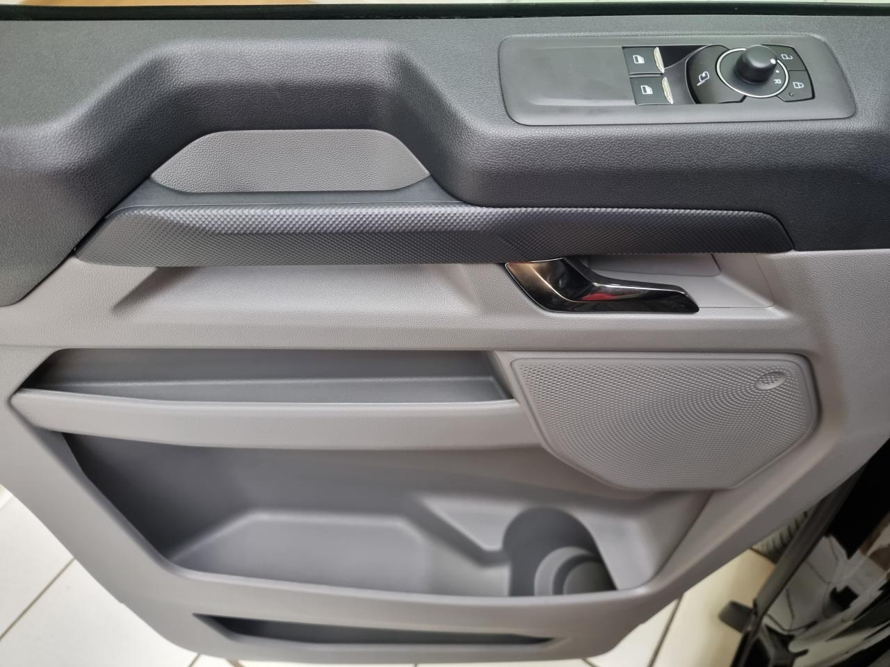 0679-0003189_p68 - FORD - TRANSIT - 2025 - photo 17