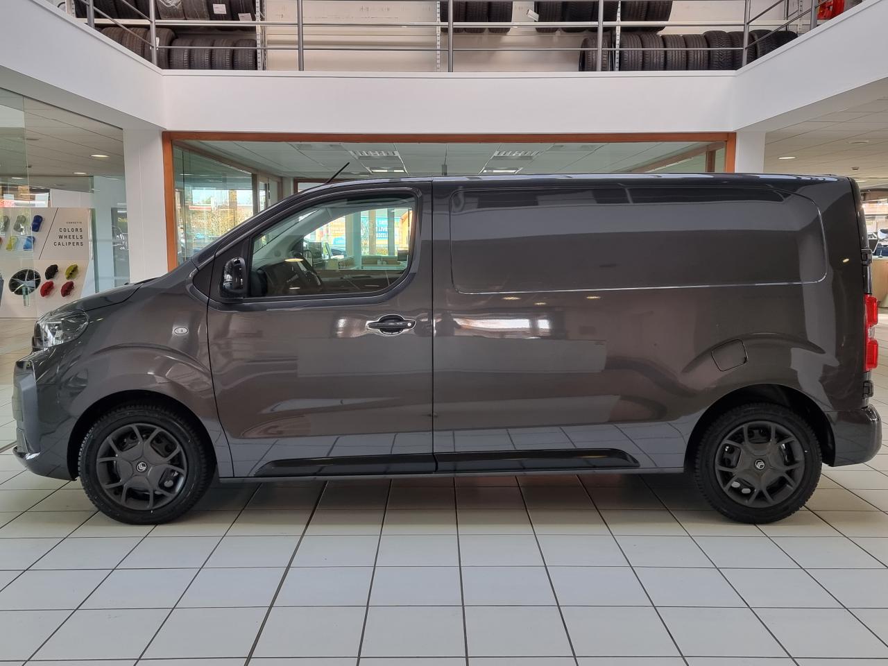 0679-0003194_p68 - CITROEN - JUMPY - 2025 - photo 24