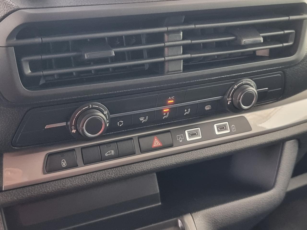 0679-0003195_p68 - CITROEN - JUMPY - 2025 - photo 19