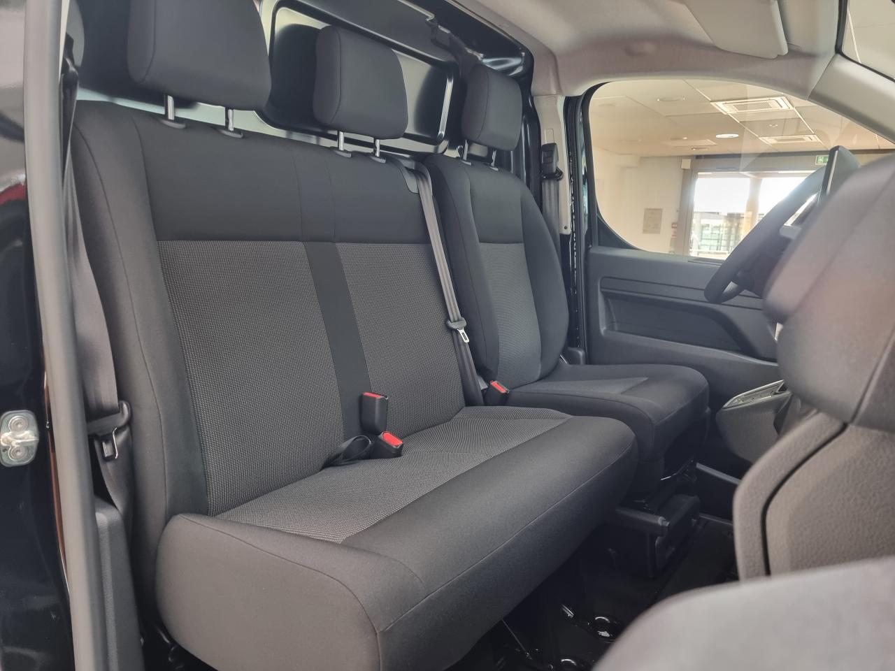 0679-0003195_p68 - CITROEN - JUMPY - 2025 - photo 12