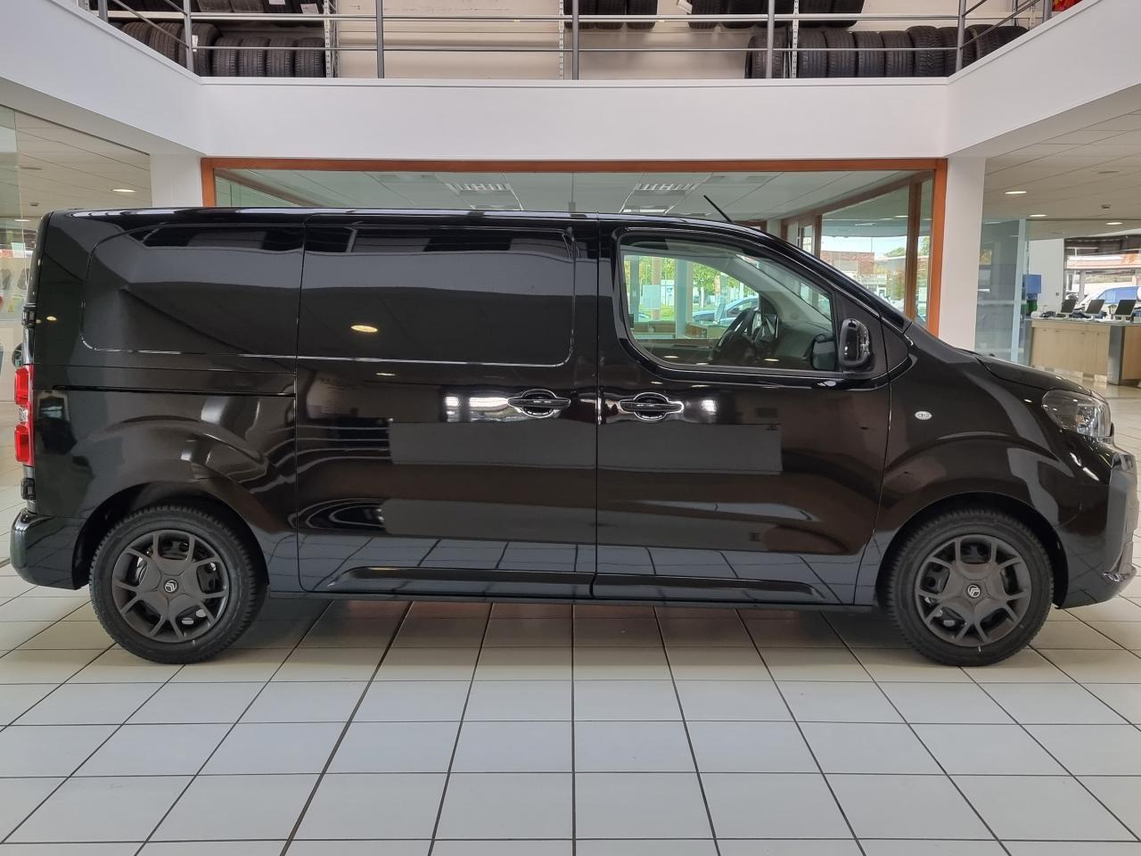 0679-0003195_p68 - CITROEN - JUMPY - 2025 - photo 23