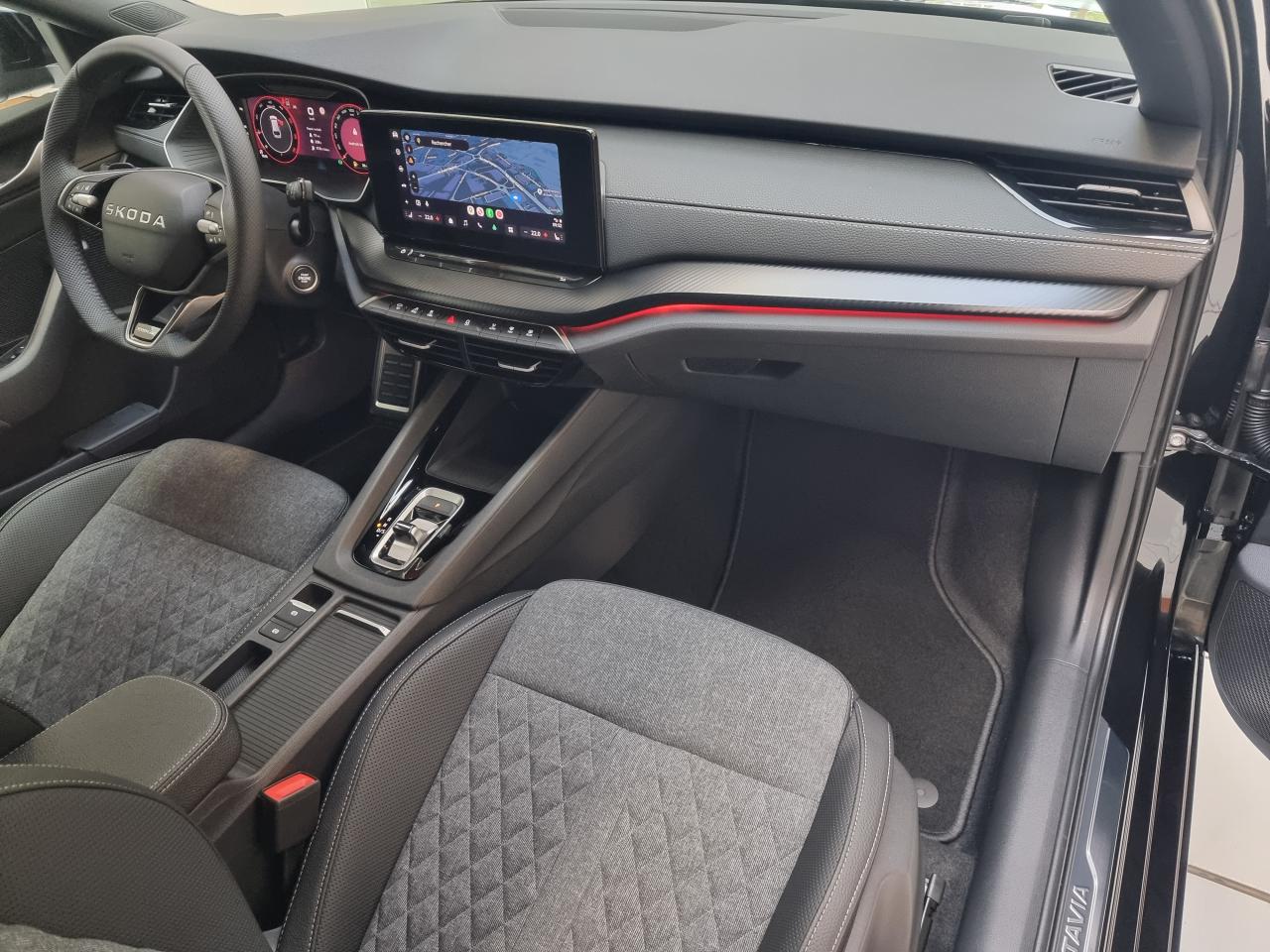 0679-0003222_p68 - SKODA - OCTAVIA - 2025 - photo 5