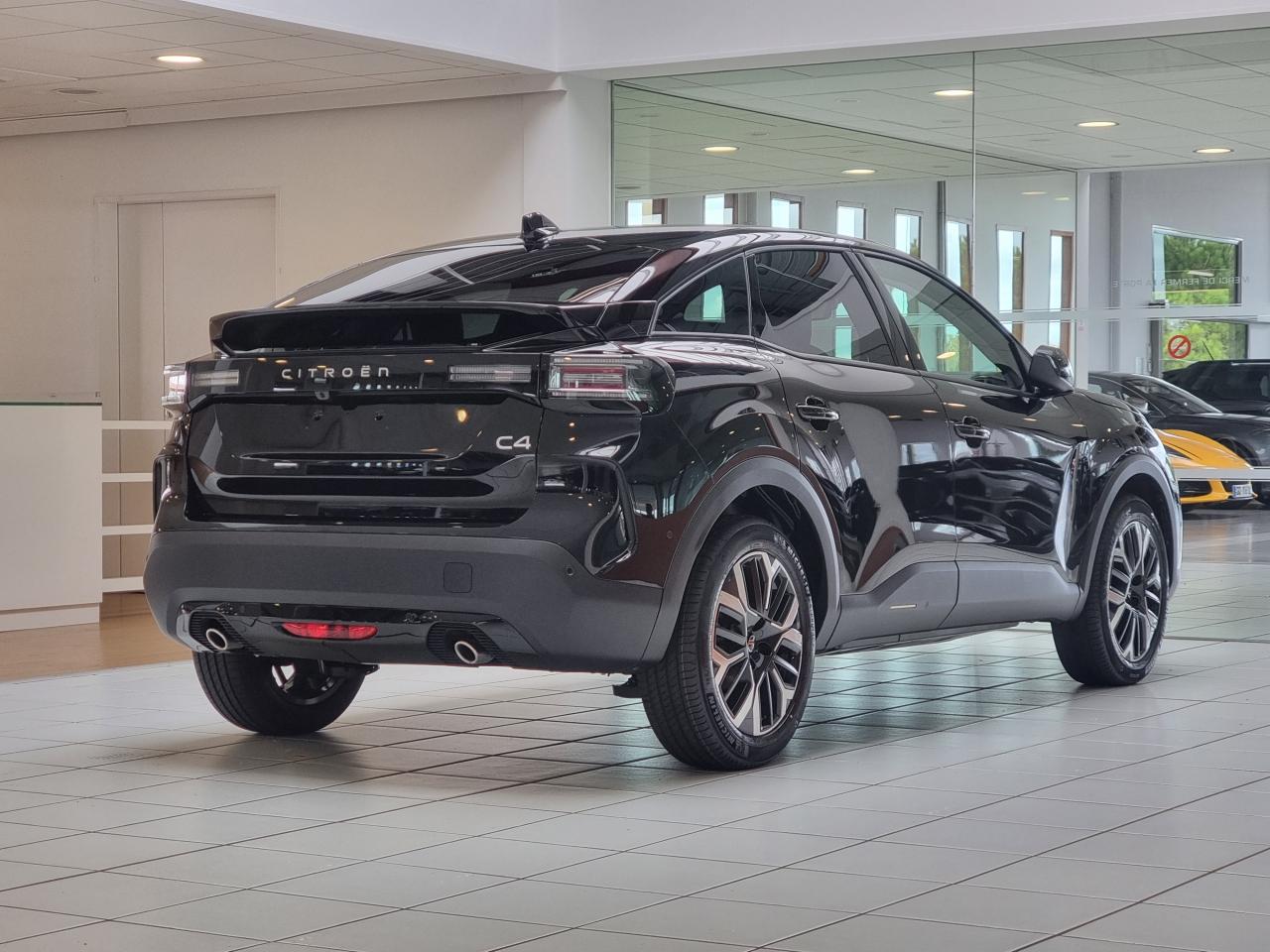 0679-0003235_p68 - CITROEN - C4 - 2025 - photo 2