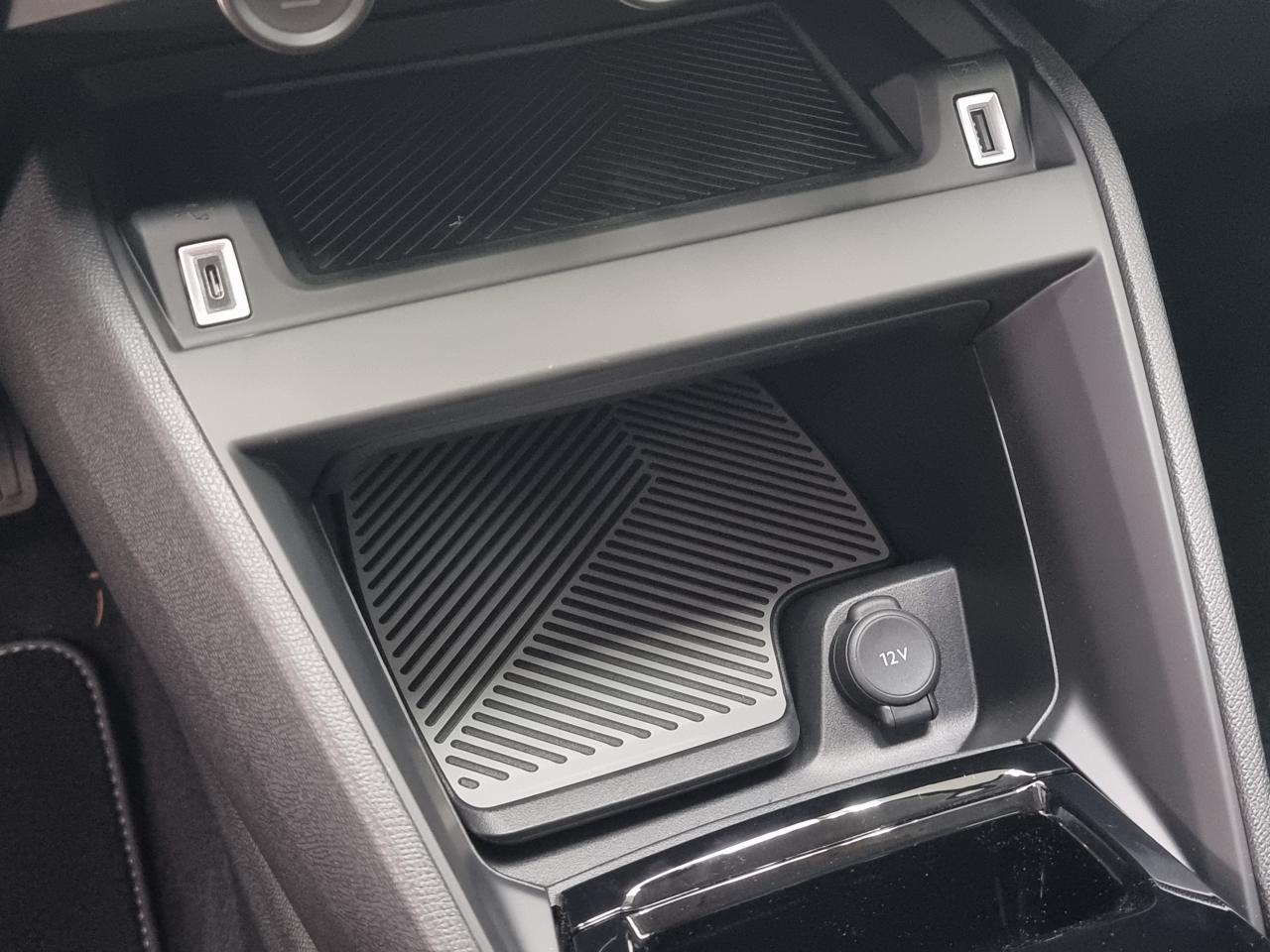 0679-0003235_p68 - CITROEN - C4 - 2025 - photo 21