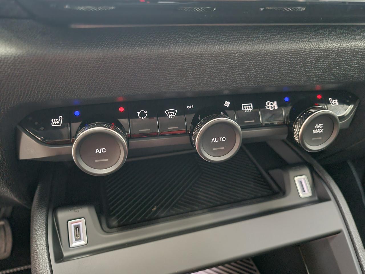 0679-0003235_p68 - CITROEN - C4 - 2025 - photo 22