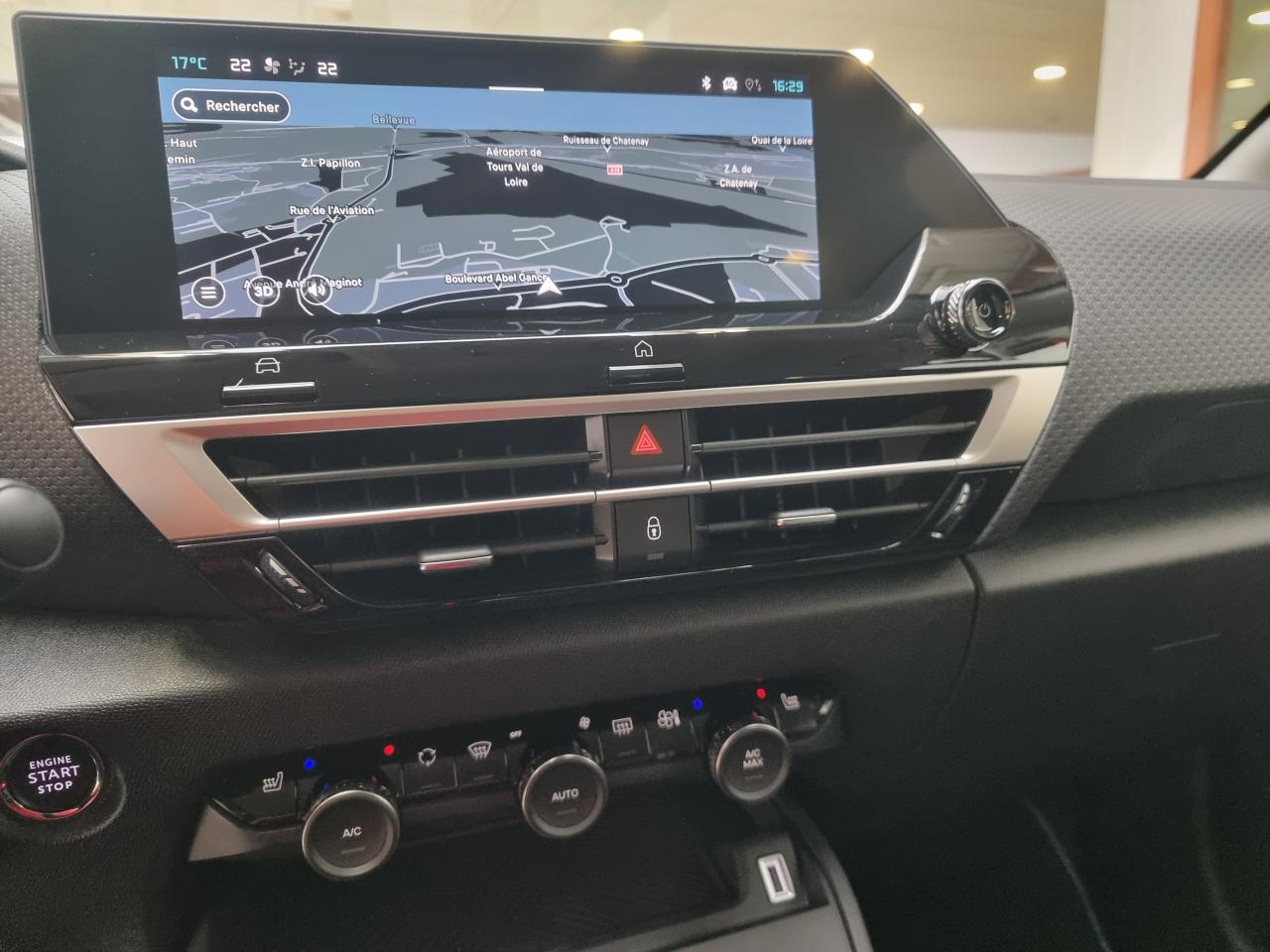 0679-0003235_p68 - CITROEN - C4 - 2025 - photo 23