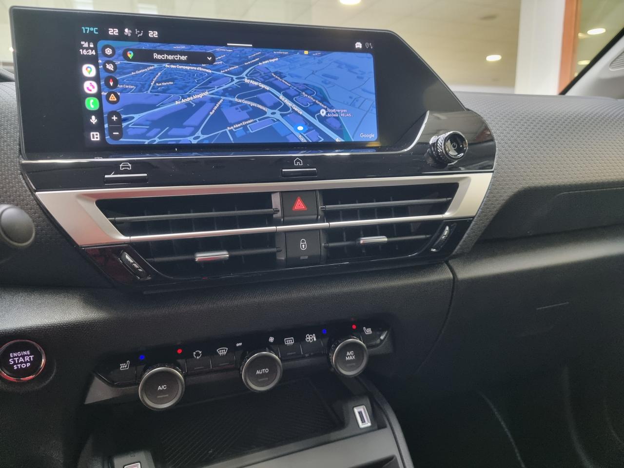 0679-0003235_p68 - CITROEN - C4 - 2025 - photo 25