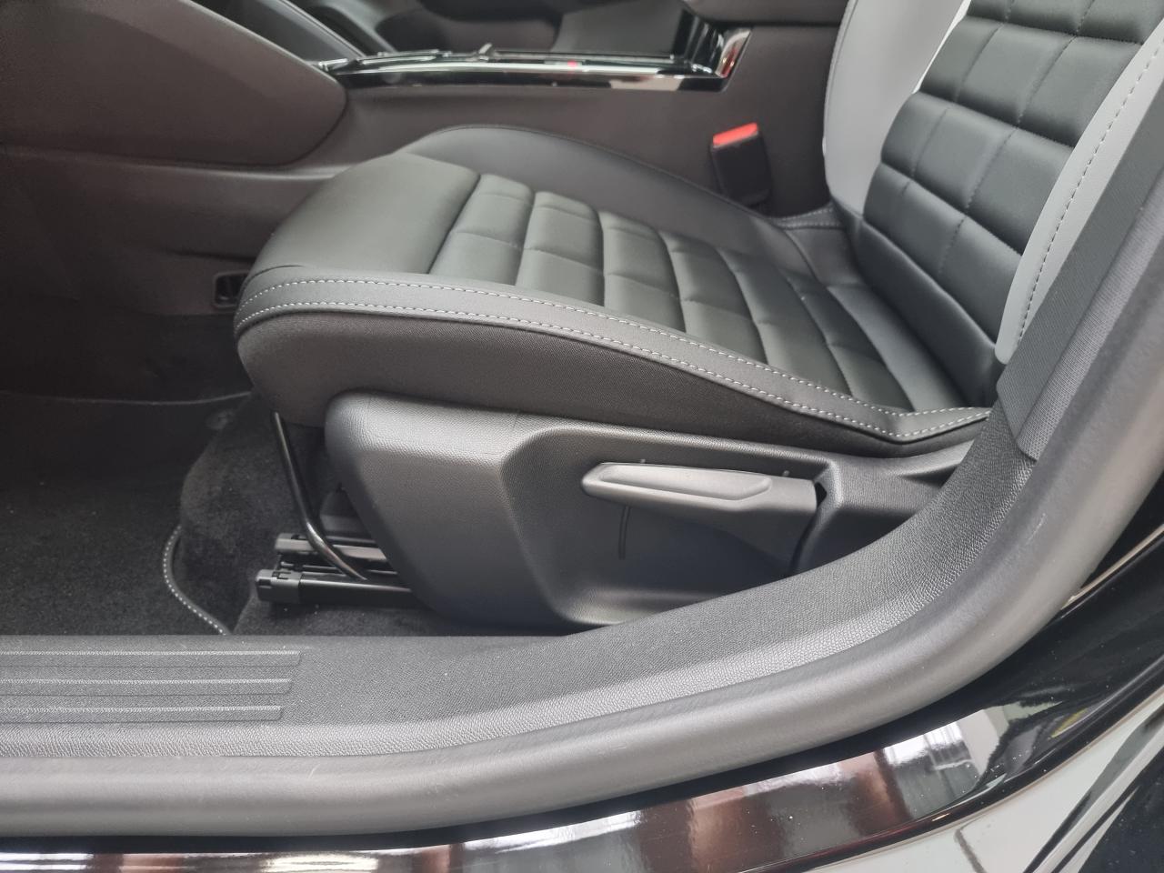 0679-0003235_p68 - CITROEN - C4 - 2025 - photo 16