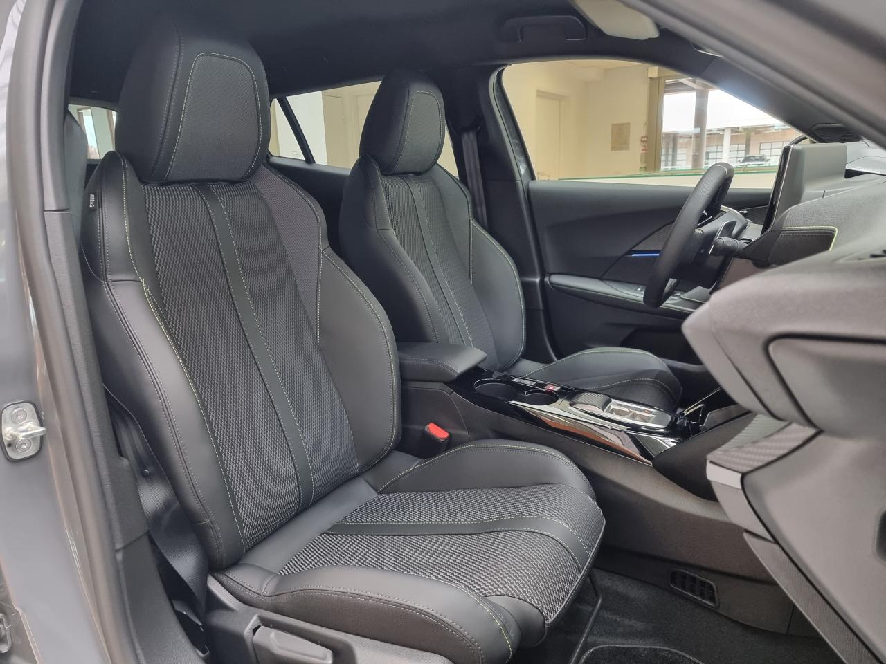 0679-0003237_p68 - PEUGEOT - 2008 - 2025 - photo 12