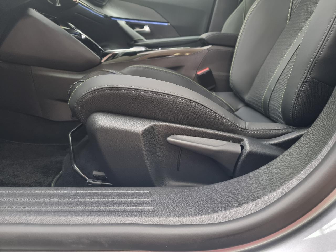 0679-0003239_p68 - PEUGEOT - 2008 - 2025 - photo 15