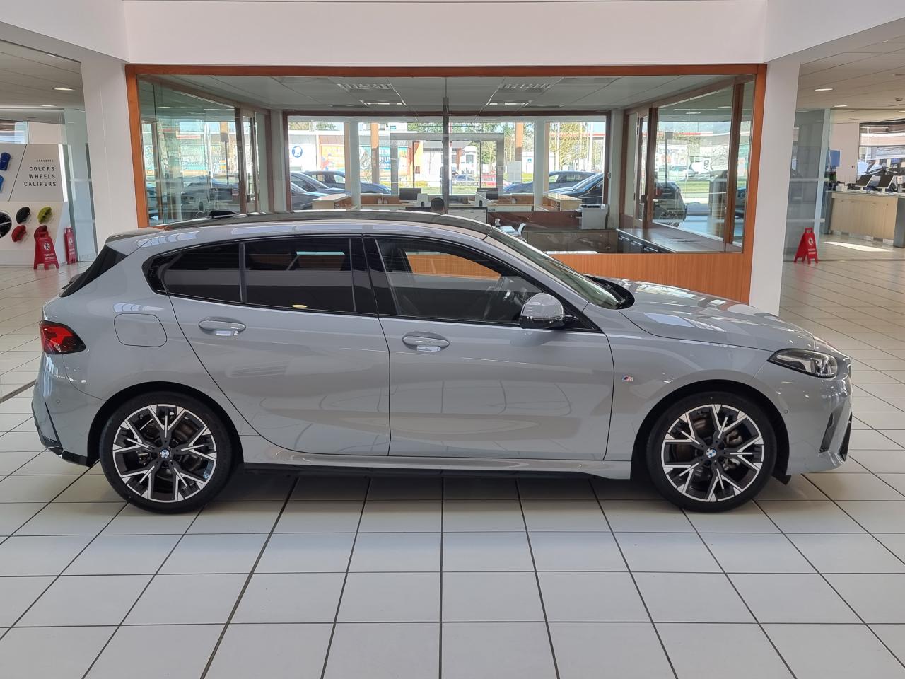 0679-0003262_p68 - BMW - SERIE 1 - 2025 - photo 24