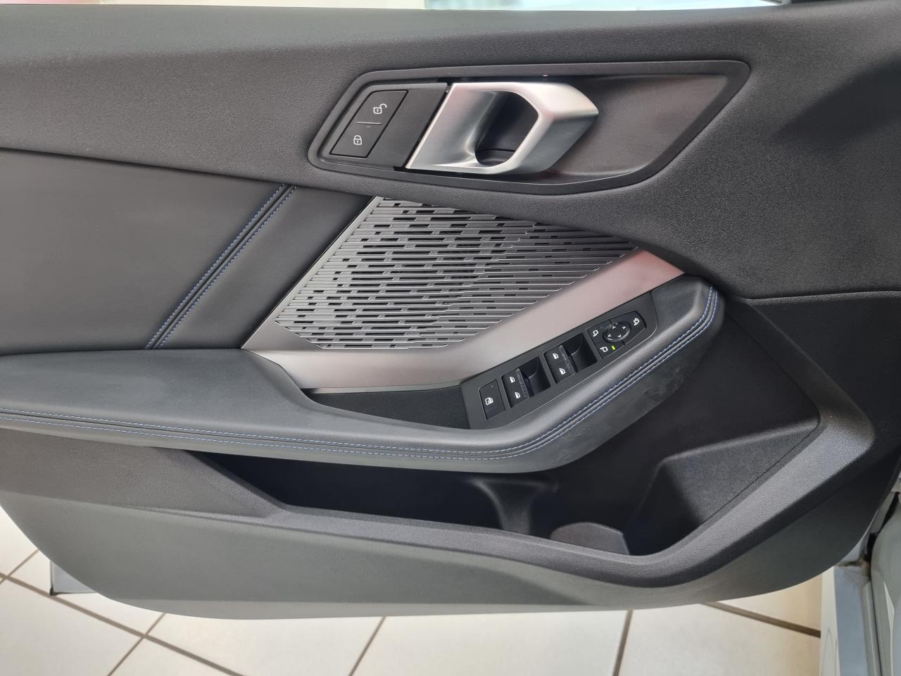 0679-0003262_p68 - BMW - SERIE 1 - 2025 - photo 15