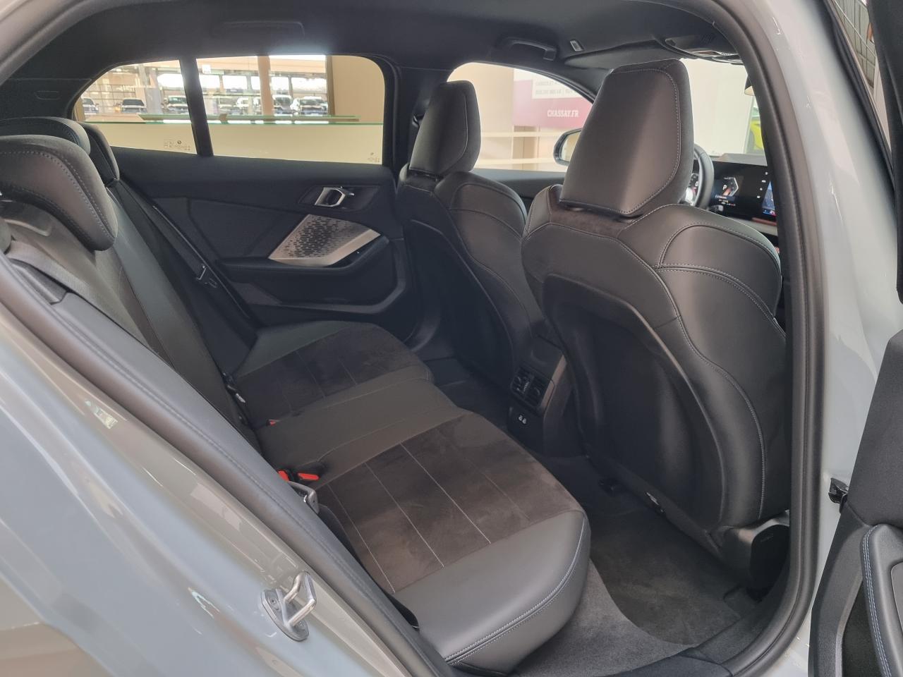 0679-0003262_p68 - BMW - SERIE 1 - 2025 - photo 21