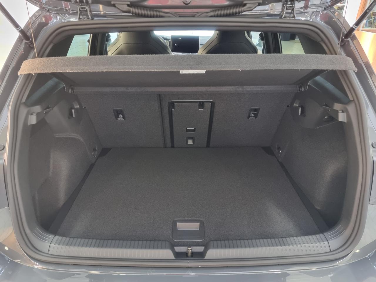 0679-0003269_p68 - VOLKSWAGEN - GOLF - 2026 - photo 14