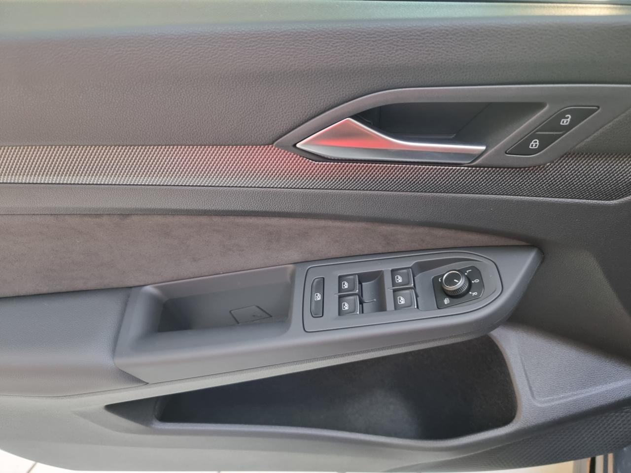 0679-0003269_p68 - VOLKSWAGEN - GOLF - 2026 - photo 17