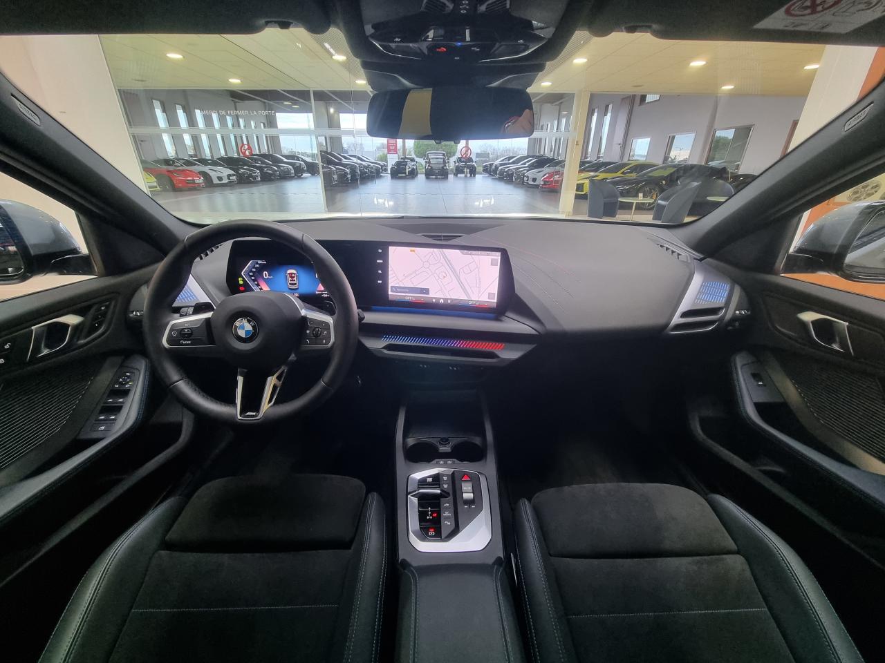 0679-0003282_p68 - BMW - SERIE 1 - 2025 - photo 11