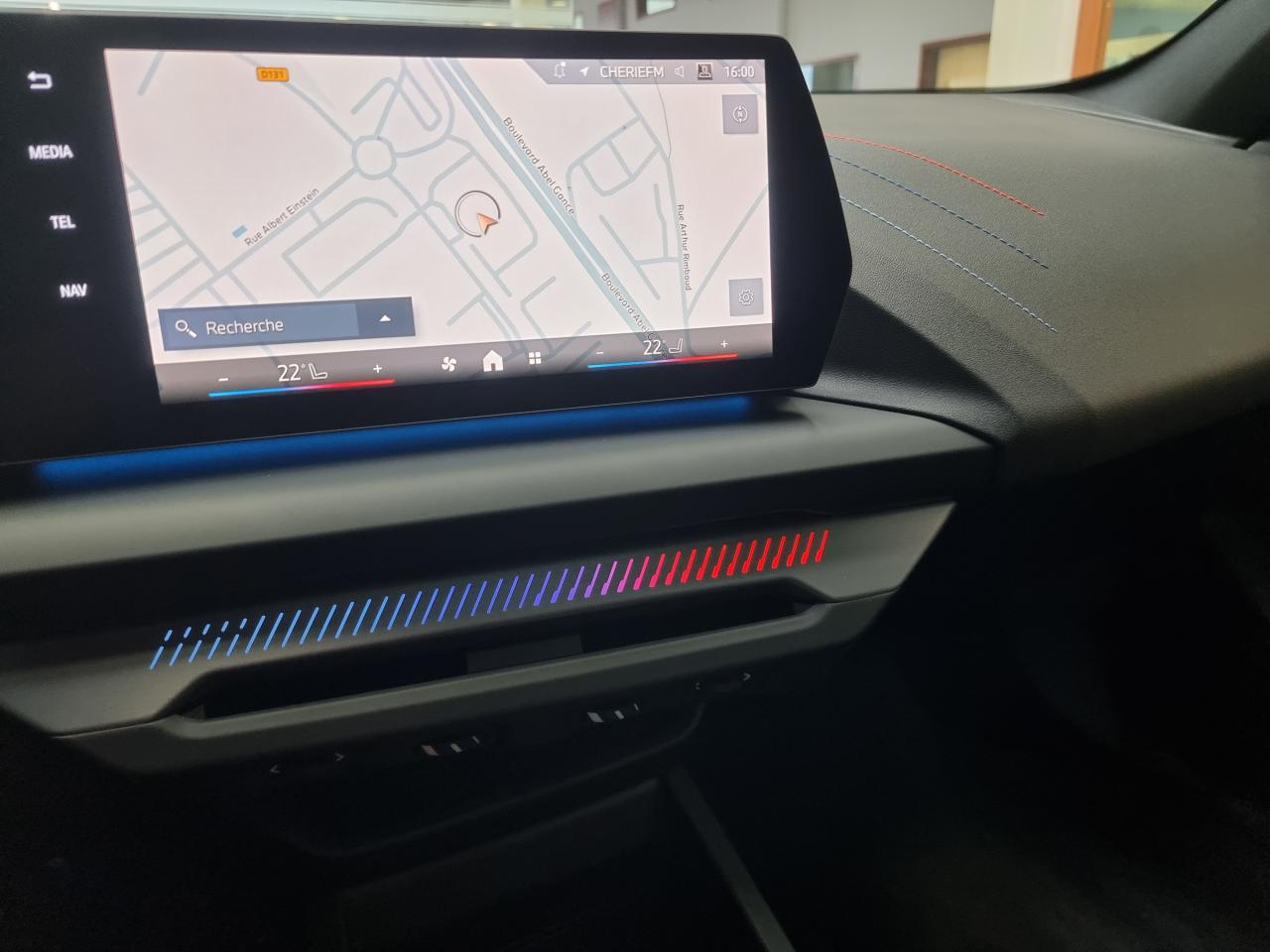 0679-0003283_p68 - BMW - SERIE 1 - 2025 - photo 21