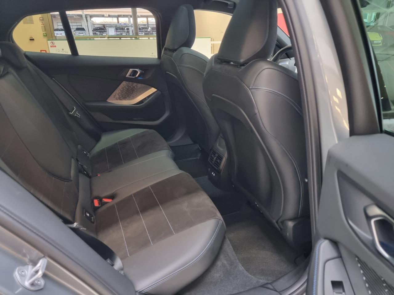 0679-0003283_p68 - BMW - SERIE 1 - 2025 - photo 25