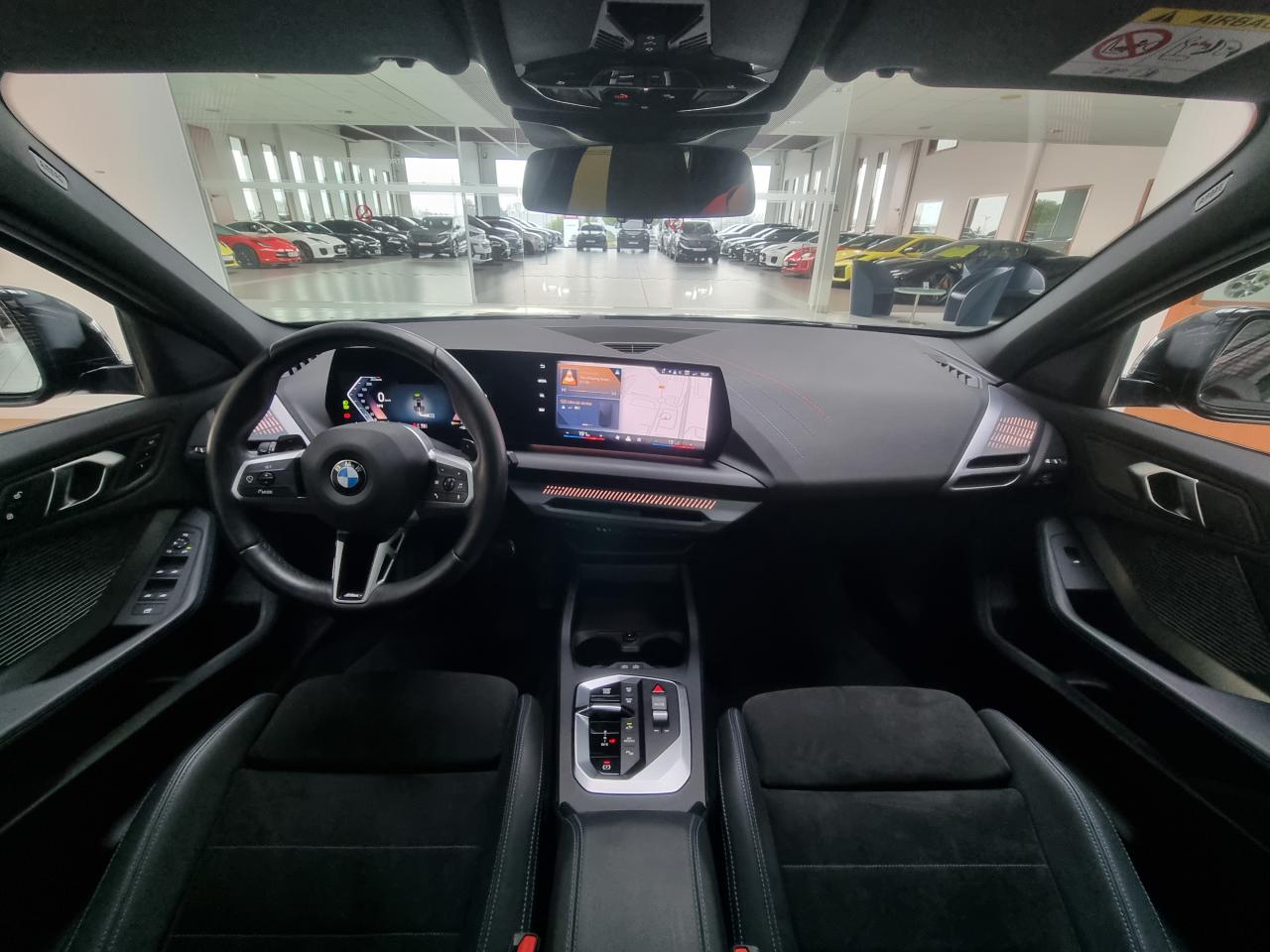 0679-0003284_p68 - BMW - SERIE 1 - 2025 - photo 9