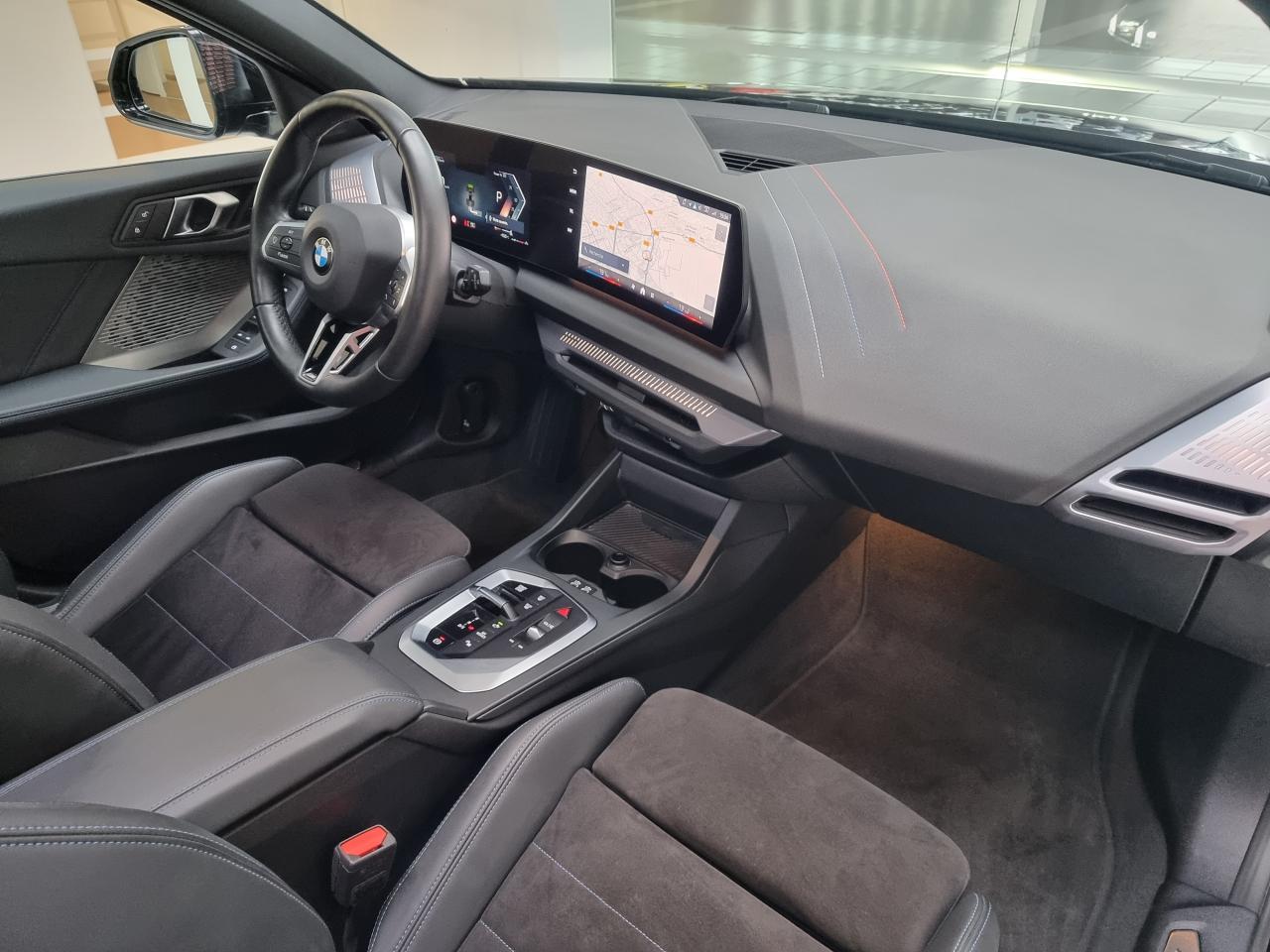 0679-0003284_p68 - BMW - SERIE 1 - 2025 - photo 3