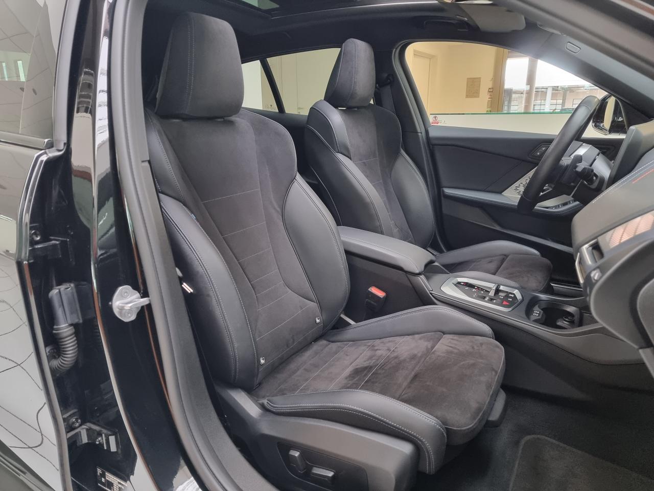 0679-0003284_p68 - BMW - SERIE 1 - 2025 - photo 10