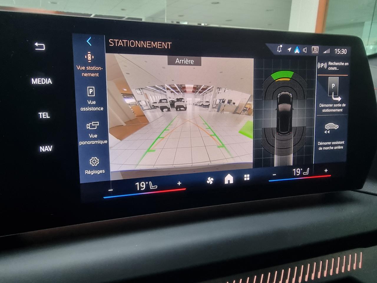 0679-0003284_p68 - BMW - SERIE 1 - 2025 - photo 18