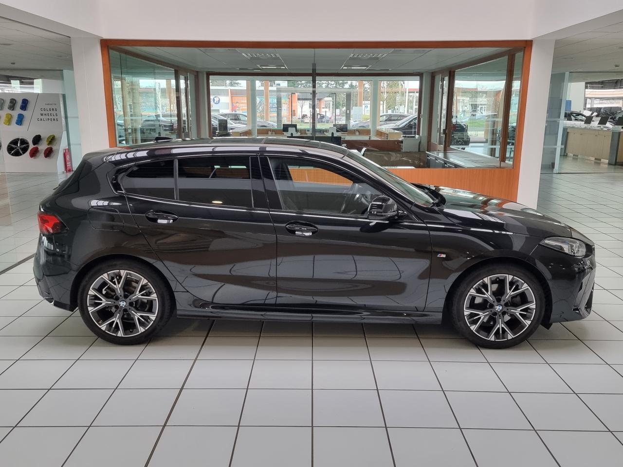 0679-0003284_p68 - BMW - SERIE 1 - 2025 - photo 25