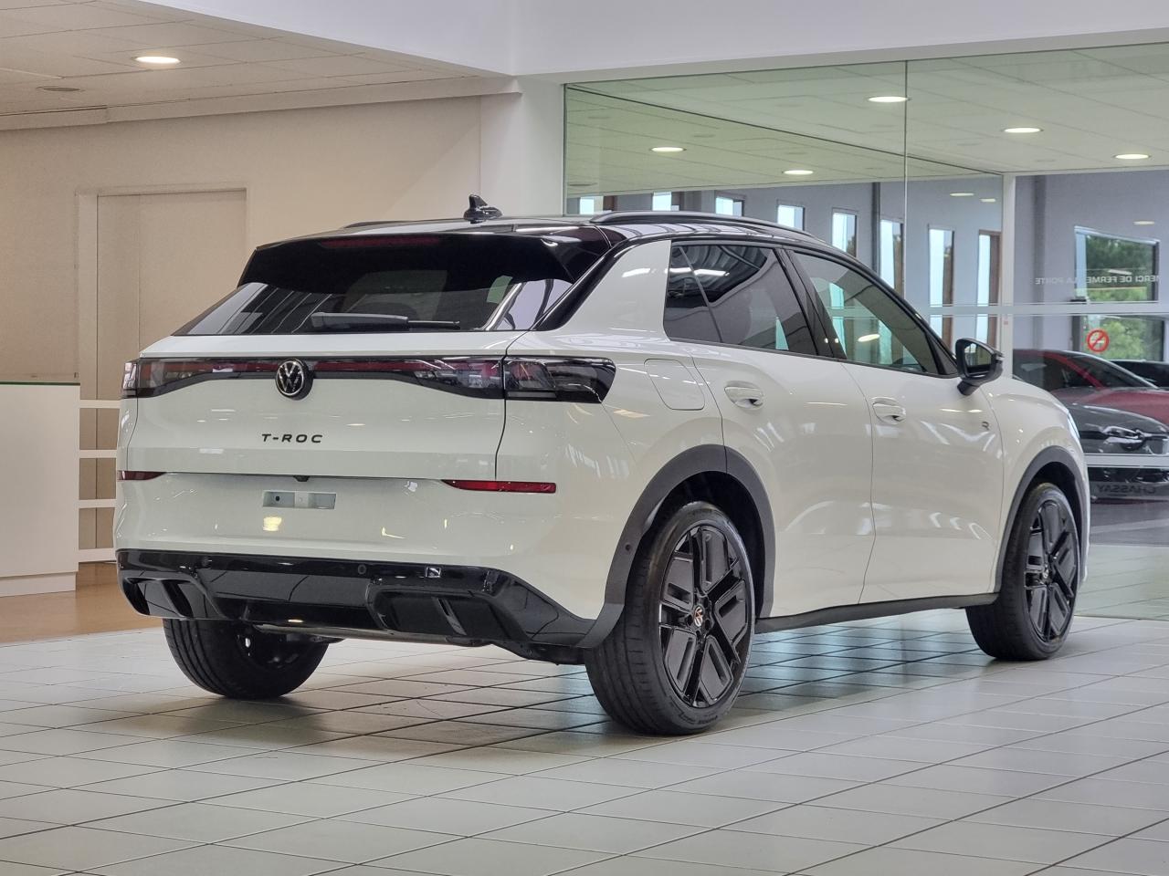 0679-0003294_p68 - VOLKSWAGEN - T ROC - 2026 - photo 2